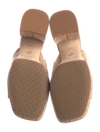 Donald Pliner Printed Slides