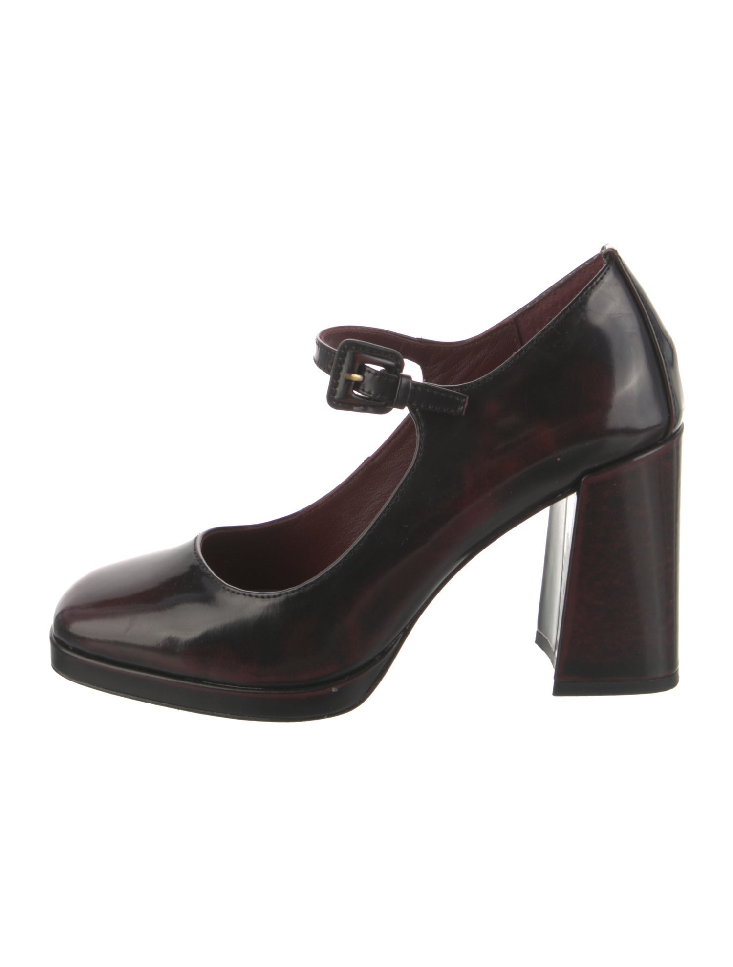 Donald Pliner Leather Whipstitch Trim Pumps