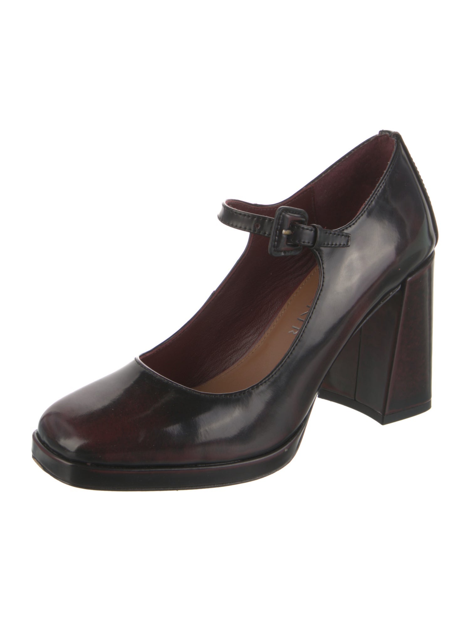 Donald Pliner Leather Whipstitch Trim Pumps