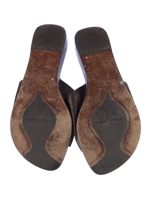 Donald Pliner Leather Flats