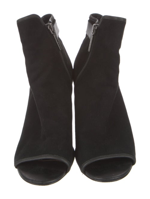 Donald Pliner Suede Boots