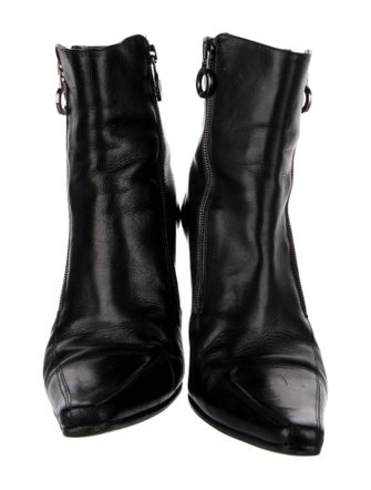 Donald Pliner Leather Boots