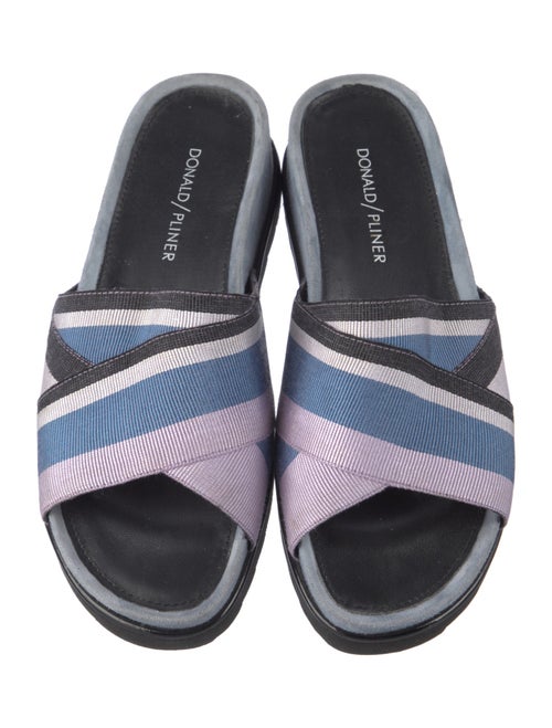 Donald Pliner Printed Slides