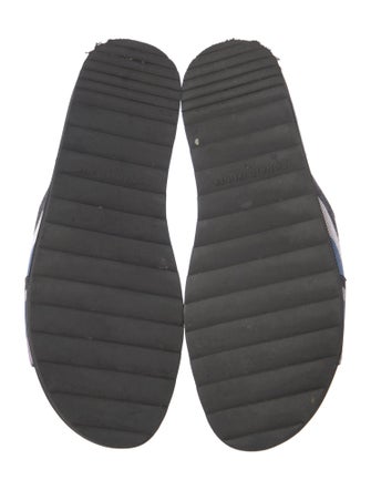 Donald Pliner Printed Slides