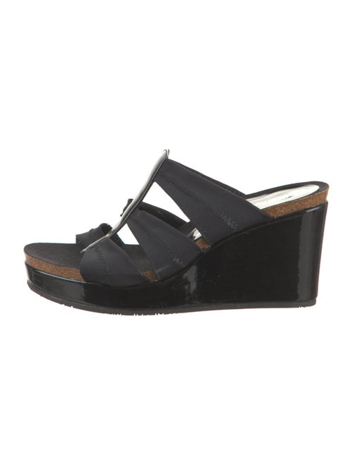 Donald Pliner Patent Leather T-Strap Sandals