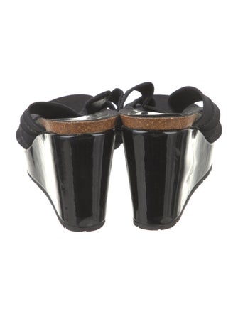 Donald Pliner Patent Leather T-Strap Sandals