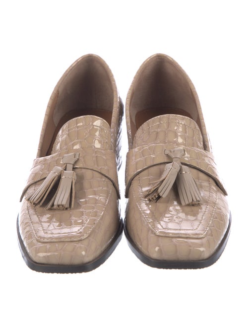 Donald Pliner Leather Pumps