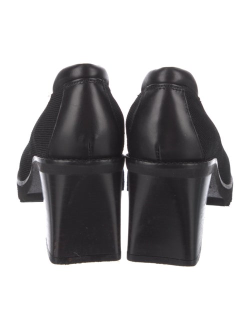 Donald Pliner Leather Pumps
