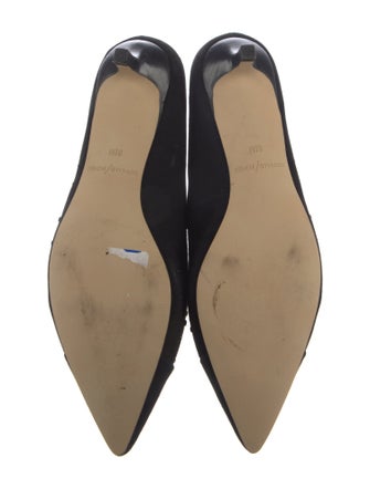 Donald Pliner Suede Pumps