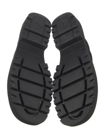 Donald Pliner Leather Flip Flops