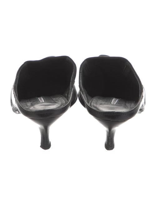 Donald Pliner Mules