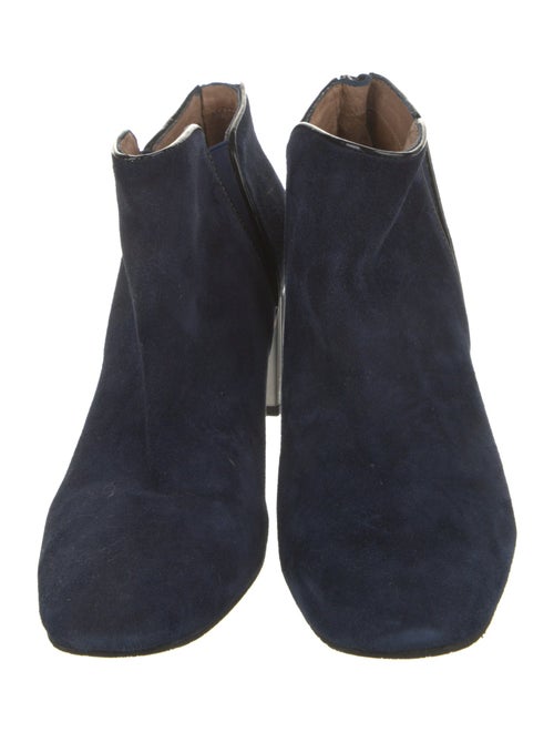 Donald Pliner Suede Boots