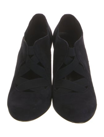 Donald Pliner Suede Pumps