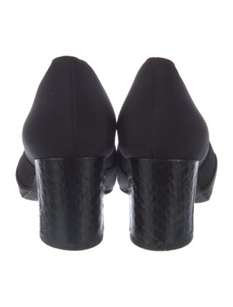 Donald Pliner Pumps