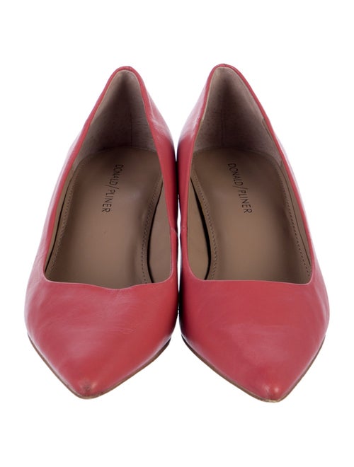 Donald Pliner Leather Pumps