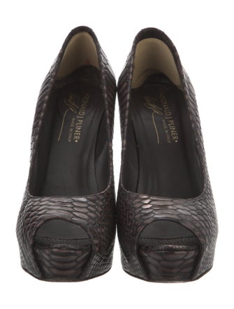 Donald Pliner Embossed Leather Pumps