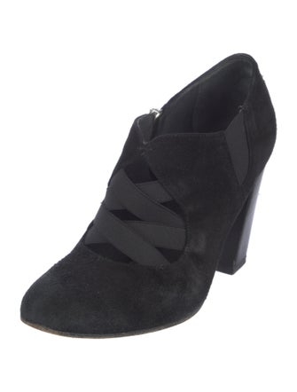 Donald Pliner Suede Pumps