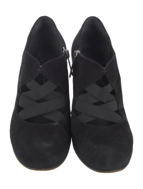 Donald Pliner Suede Pumps