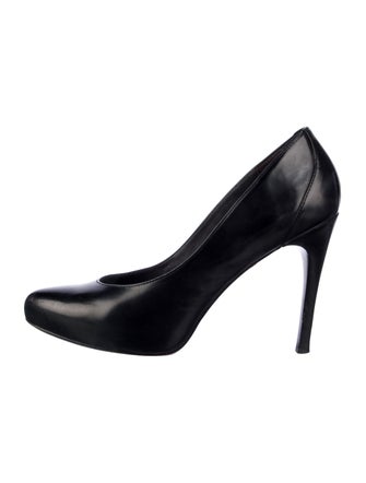 Donald Pliner Leather Pumps