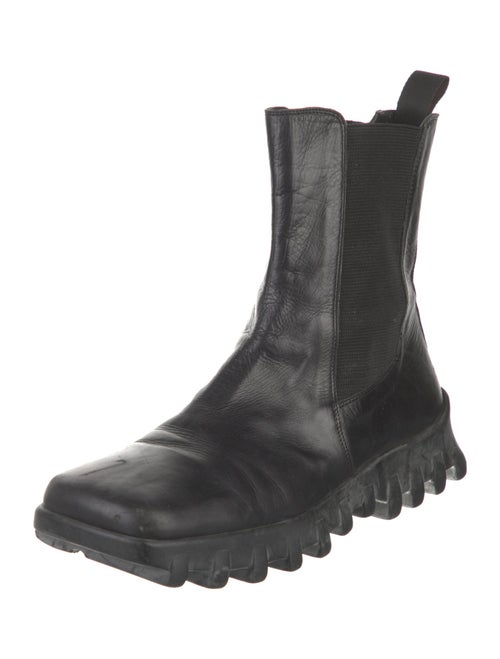 Donald Pliner Leather Chelsea Boots