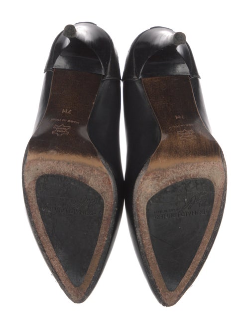 Donald Pliner Leather Pumps