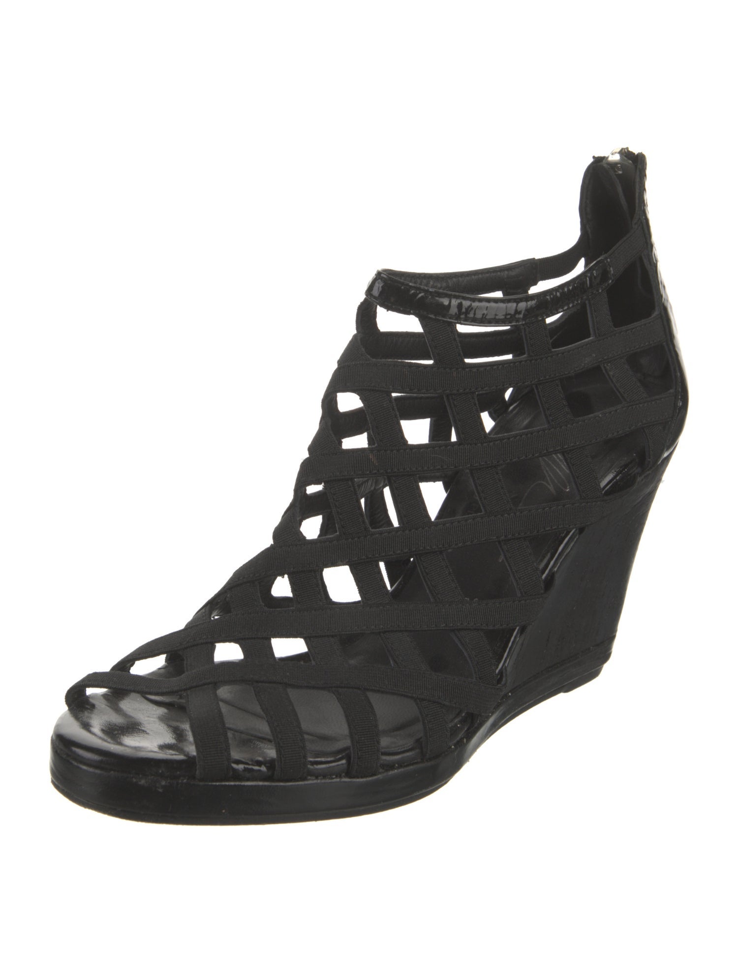 Donald Pliner Patent Leather Pumps