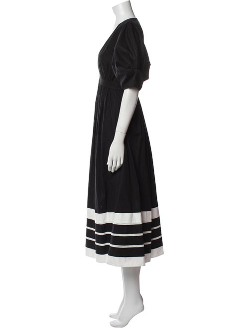 De Loreta V-Neck Long Dress