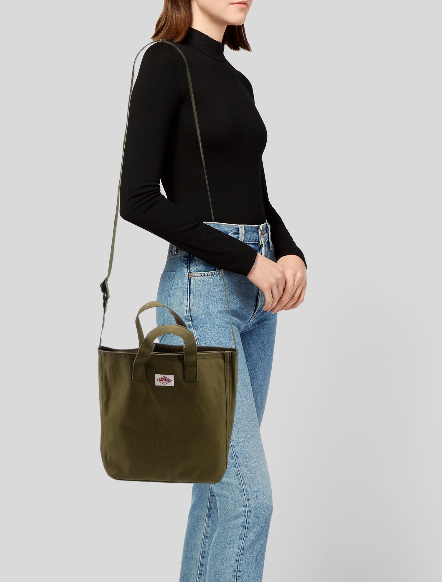 Danton Canvas Messenger Bag