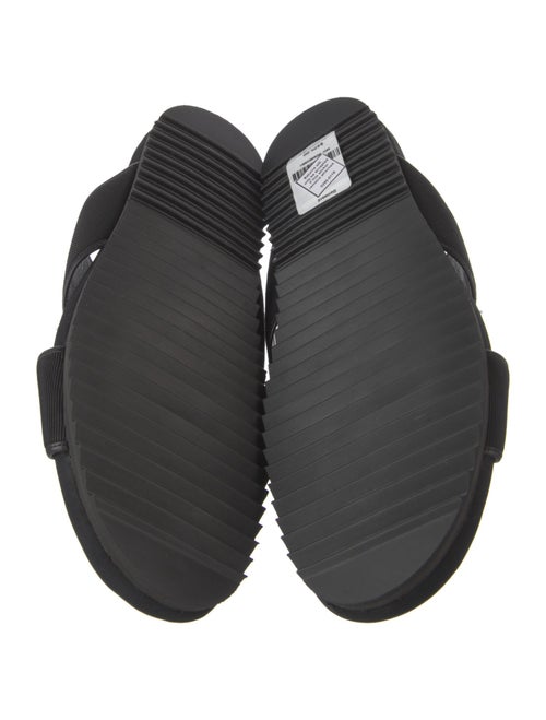 Danward Canvas Slides