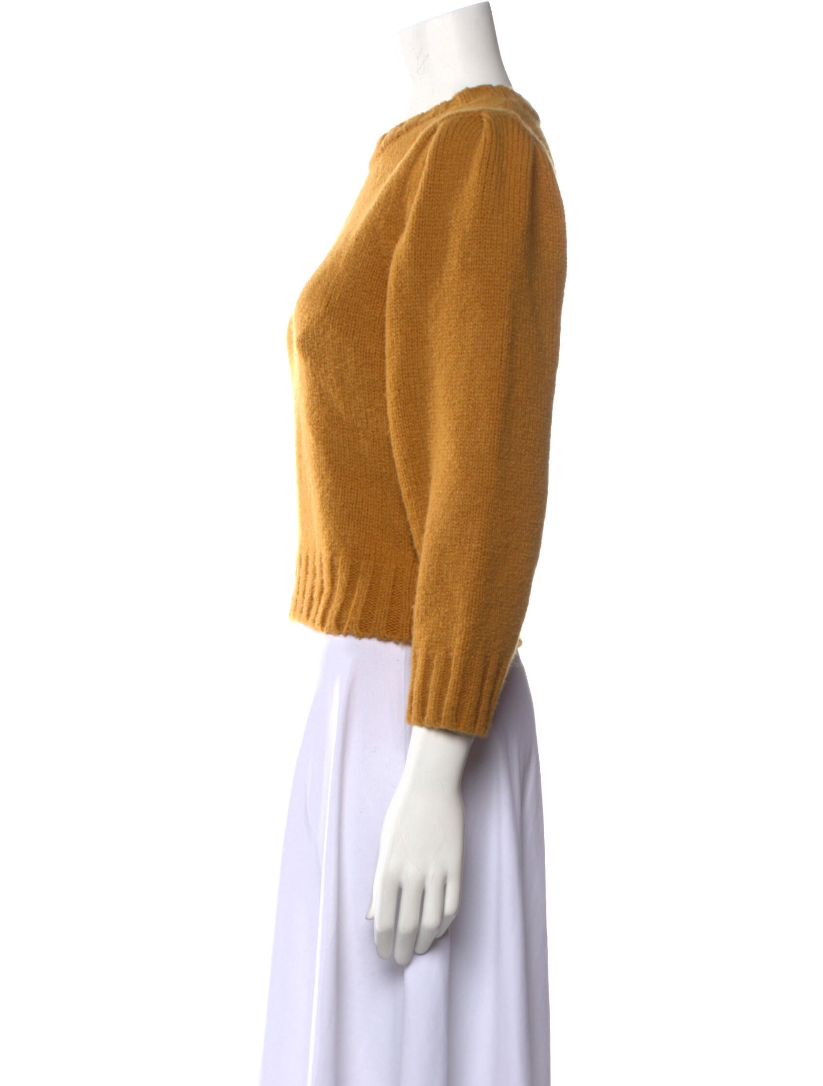 DÔEN Virgin Wool Crew Neck Sweater