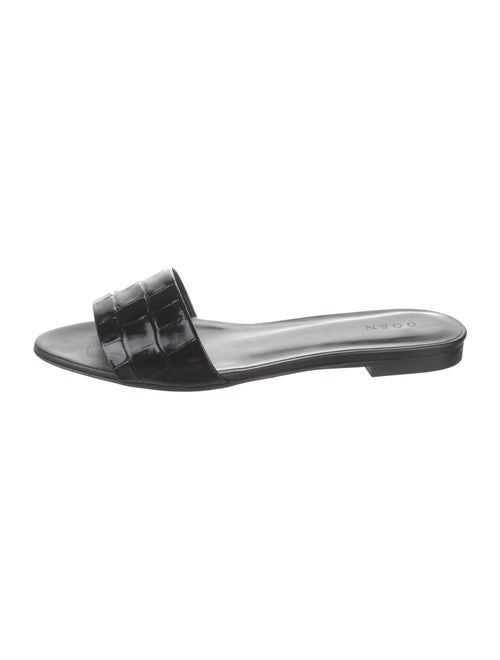 DÔEN Leather Slides