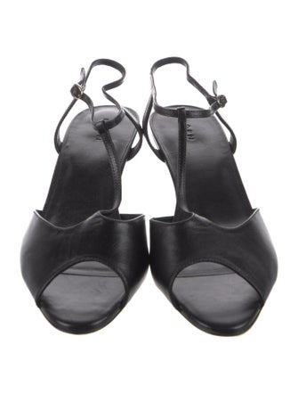 DÔEN Suede T-Strap Sandals