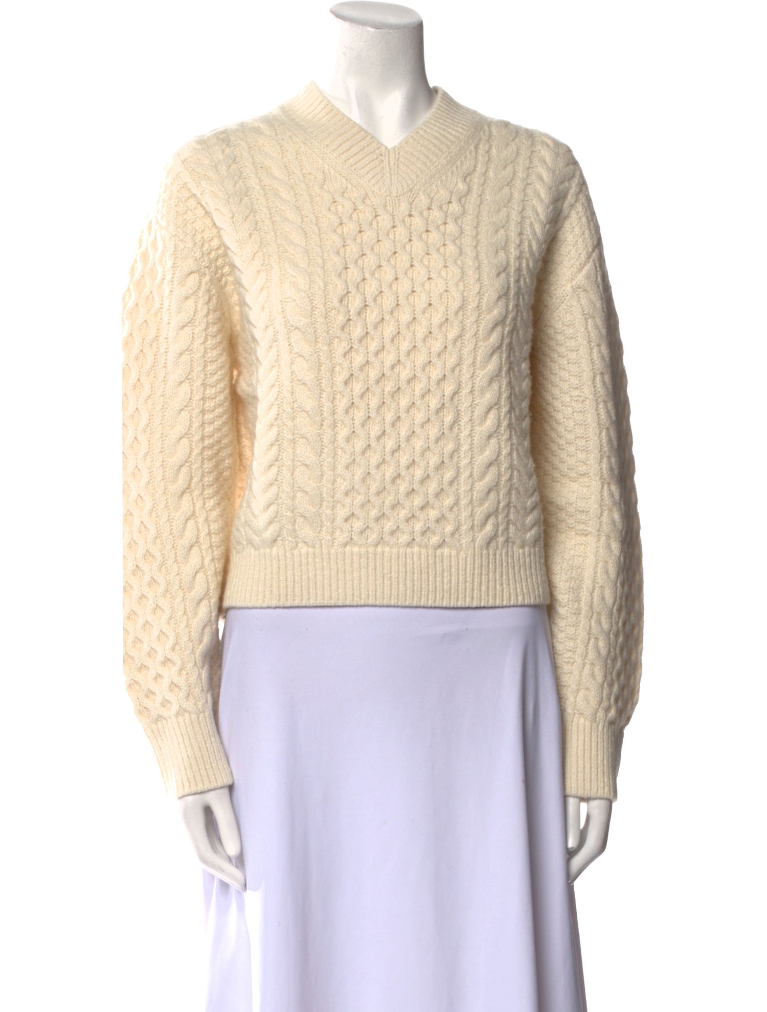 DÔEN V-Neck Sweater