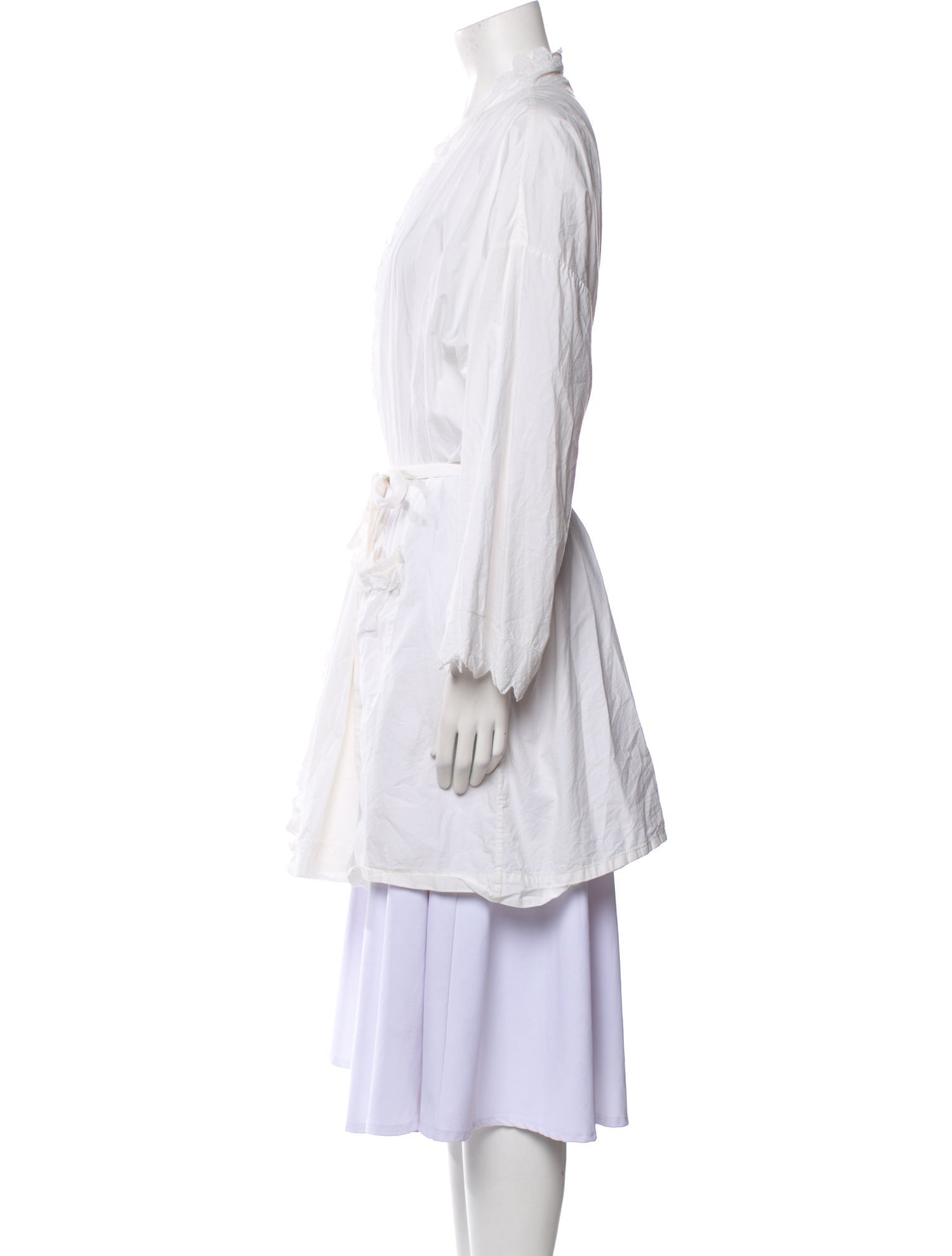 DÔEN Eyelet Trim Robe