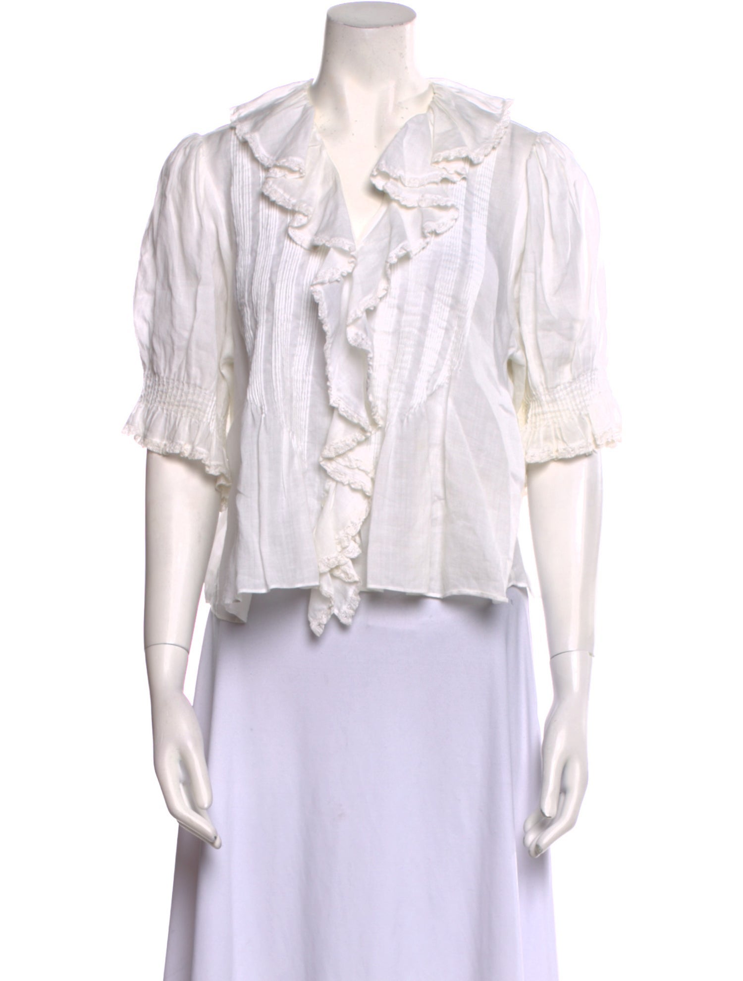 DÔEN V-Neck Three-Quarter Sleeve Crop Top