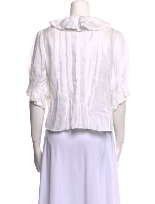 DÔEN V-Neck Three-Quarter Sleeve Crop Top