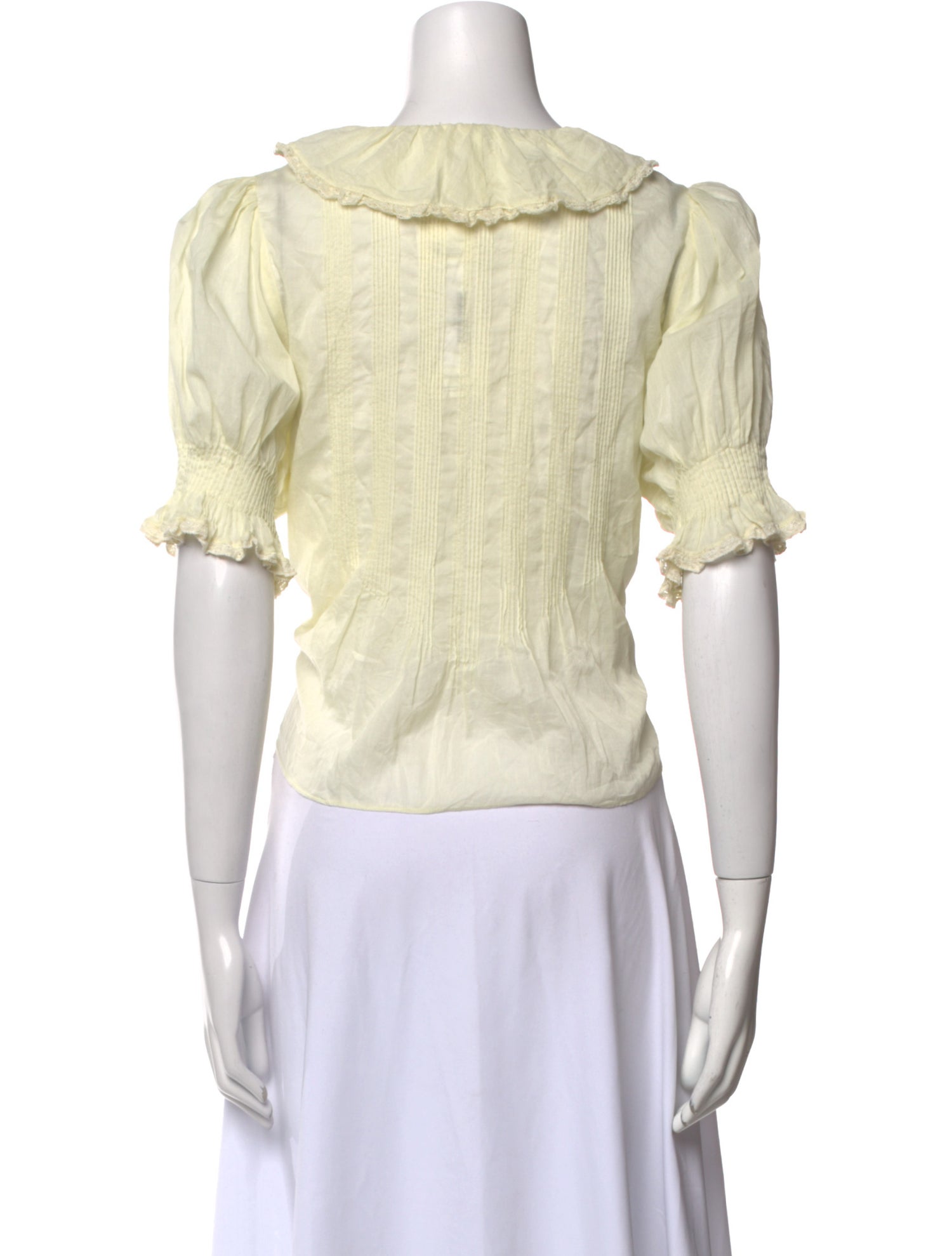 DÔEN V-Neck Short Sleeve Crop Top