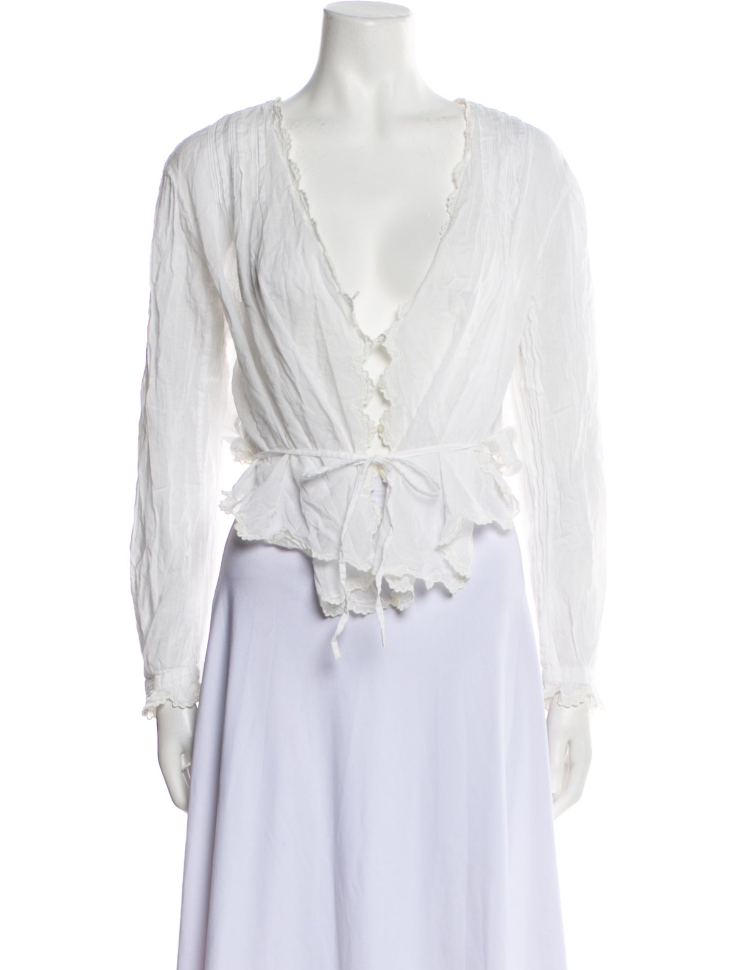 DÔEN V-Neck Long Sleeve Crop Top