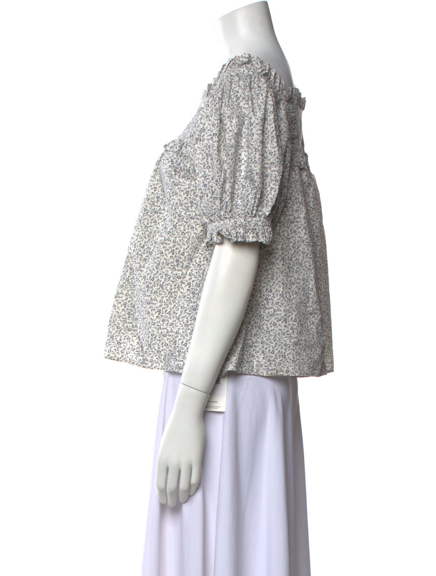 DÔEN Off-The-Shoulder Short Sleeve Crop Top