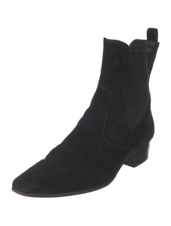 DÔEN Suede Chelsea Boots
