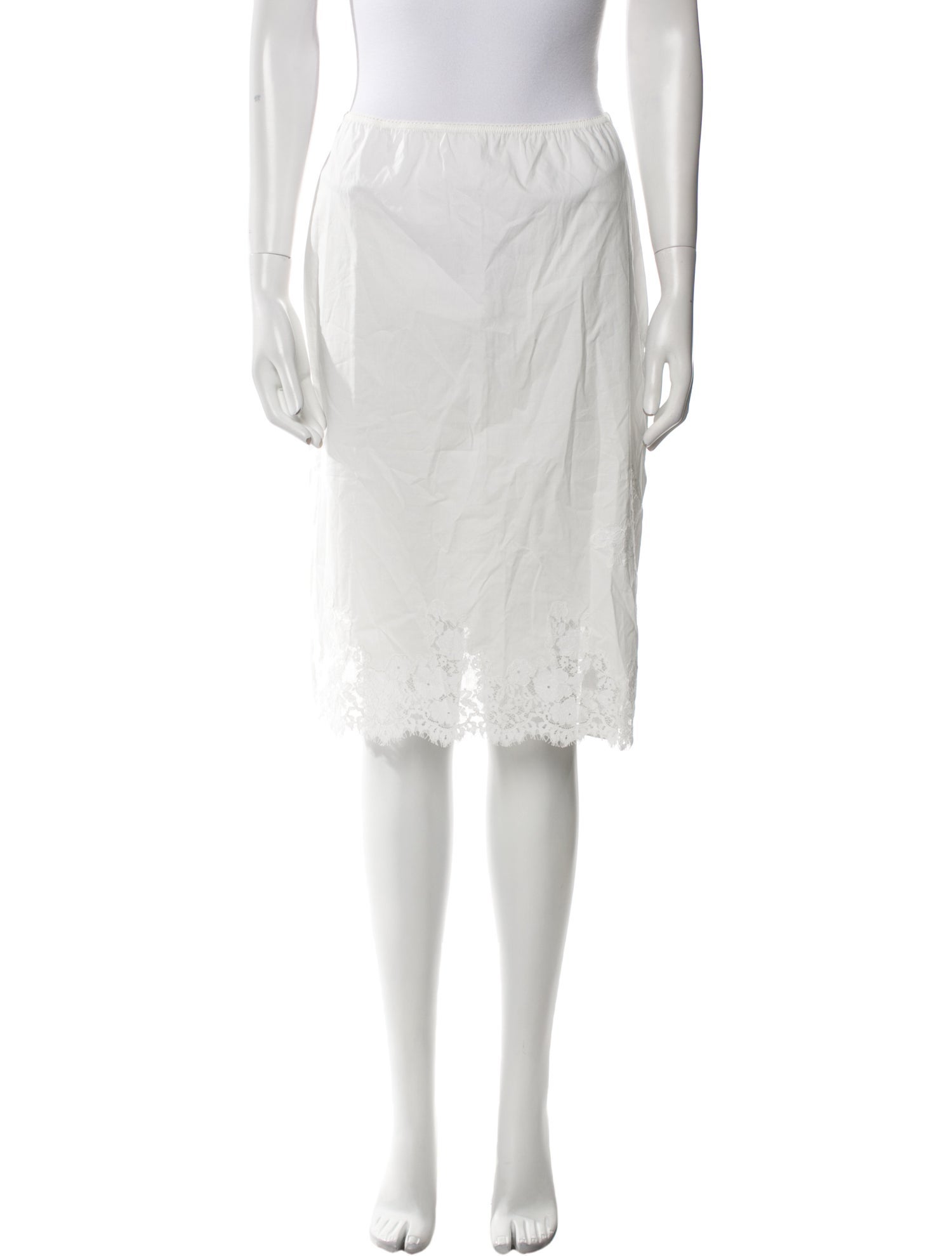 DÔEN Knee-Length Skirt