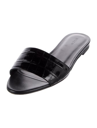 DÔEN Leather Slides