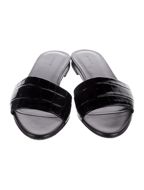 DÔEN Leather Slides