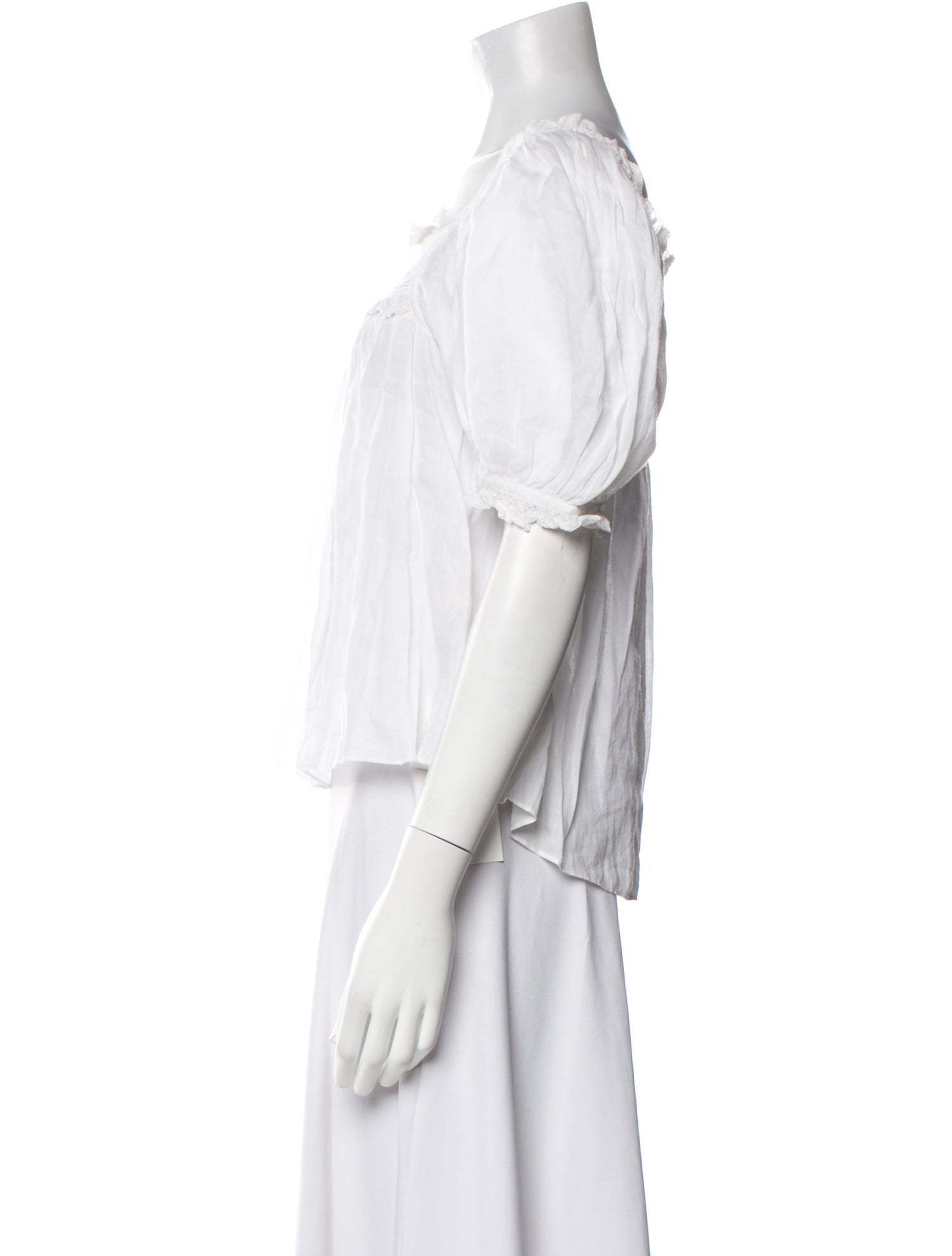 DÔEN Square Neckline Three-Quarter Sleeve Crop Top