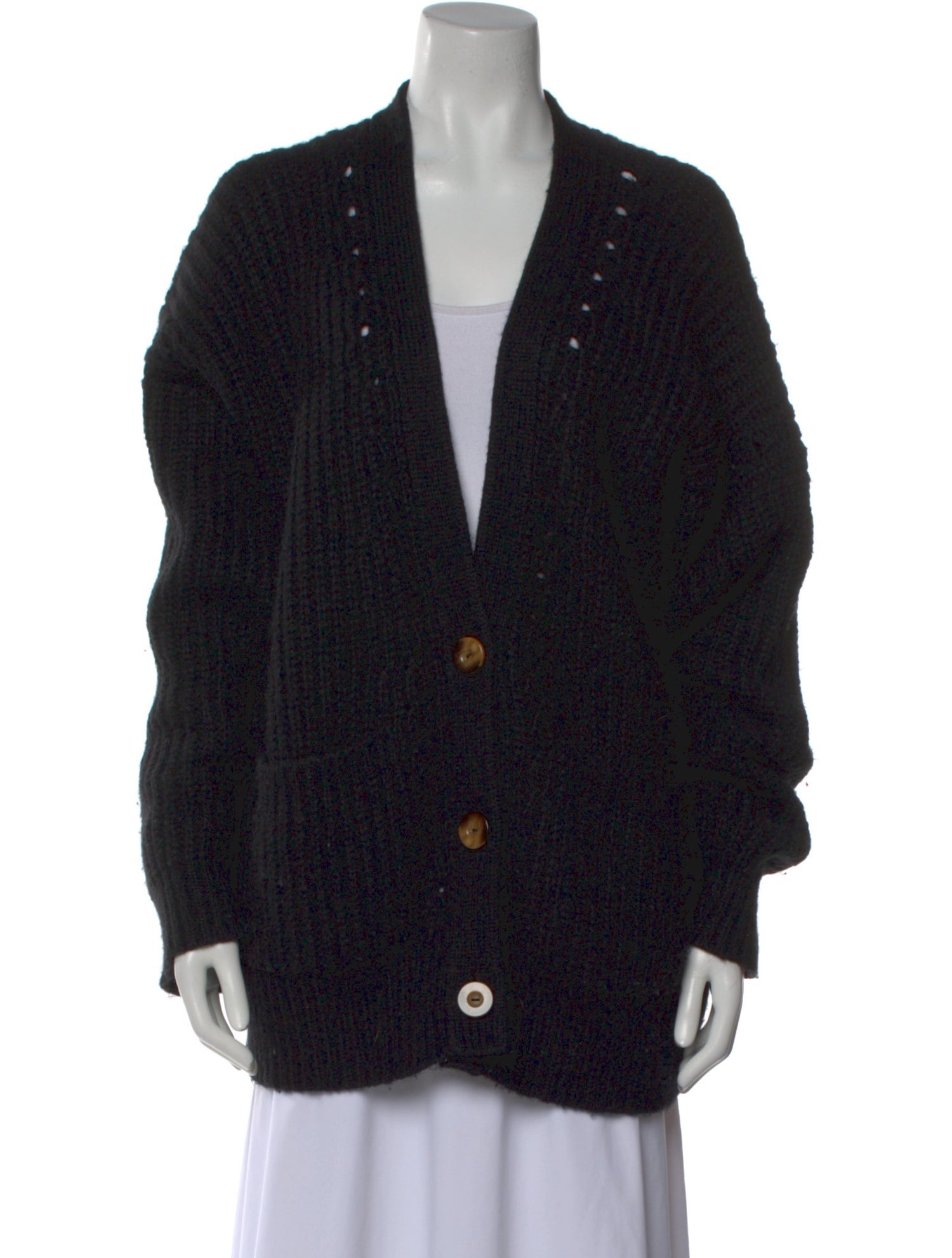 DÔEN Alpaca V-Neck Sweater