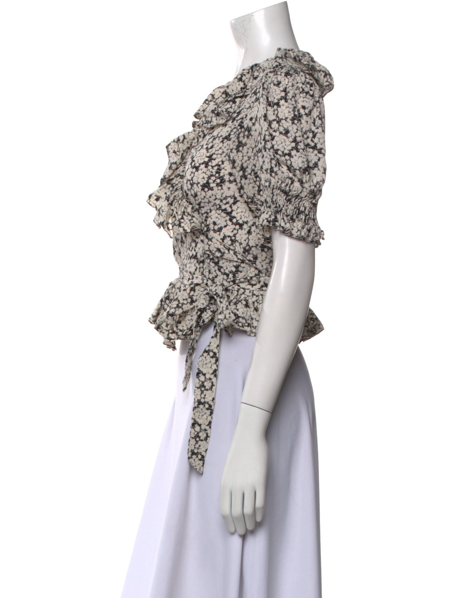 DÔEN Floral Print V-Neck Crop Top