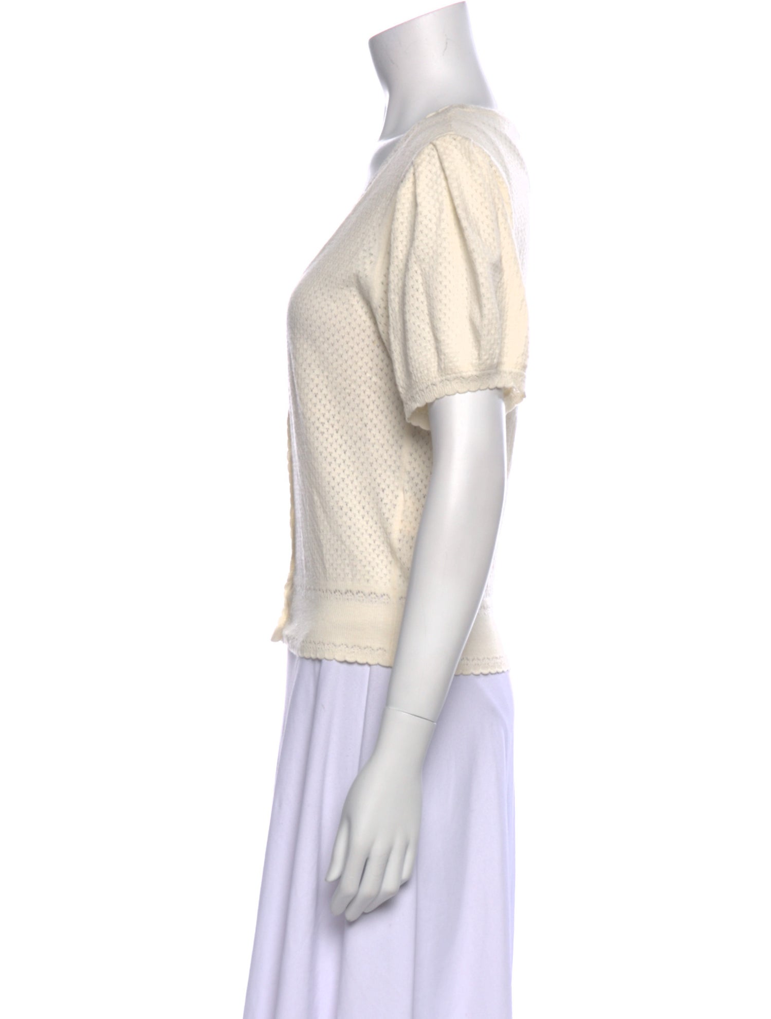 DÔEN V-Neck Sweater