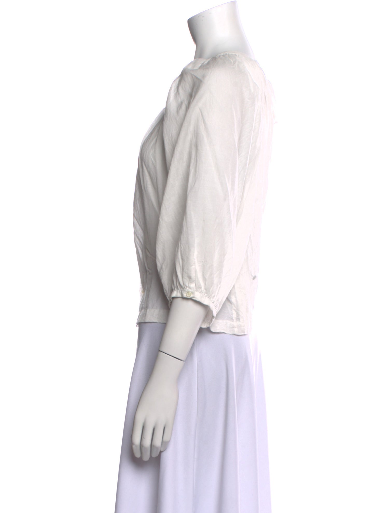 DÔEN Scoop Neck Three-Quarter Sleeve Blouse