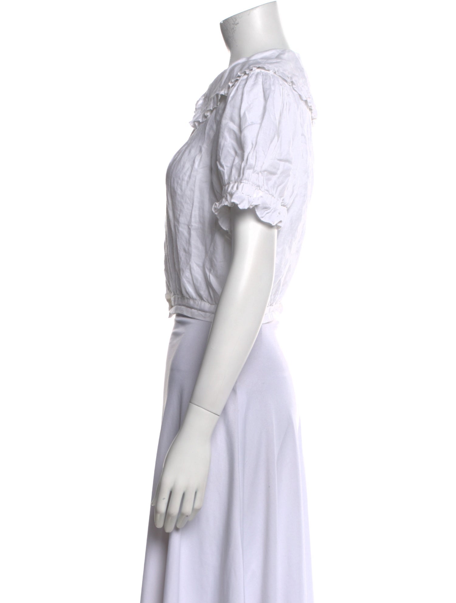 DÔEN Mock Neck Short Sleeve Crop Top