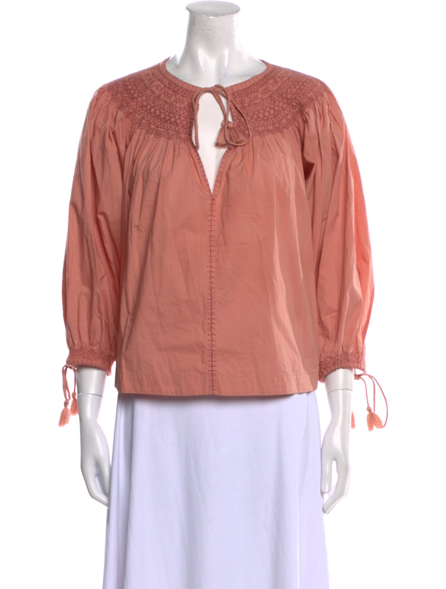 DÔEN V-Neck Three-Quarter Sleeve Blouse